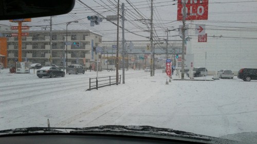 福岡市内は雪です。