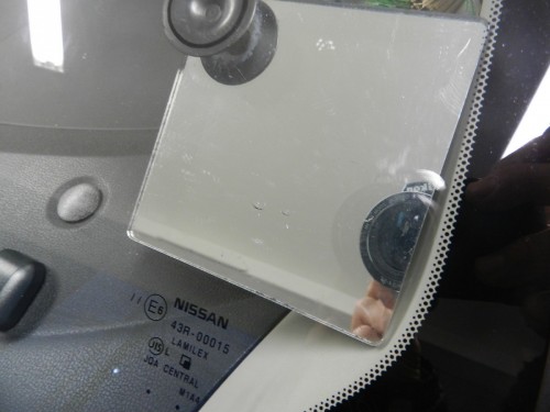 福岡市　H様　日産ノートニスモのフロントガラスリペア