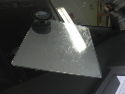 トヨタアイシス　フロントガラスリペア　福岡市