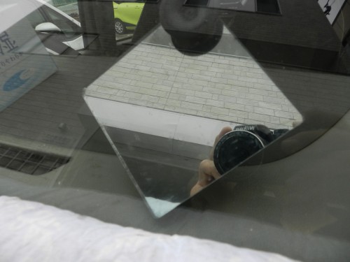 日産キャラバンのフロントガラスリペア修理　福岡市早良区